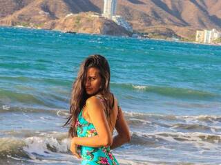 Erotik görüntülü sohbet EylenVans