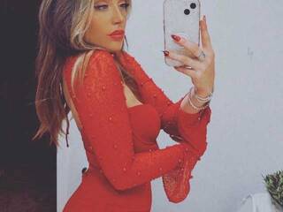 Erotik görüntülü sohbet Eymbrlynn