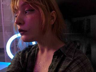 Erotik görüntülü sohbet flora-son