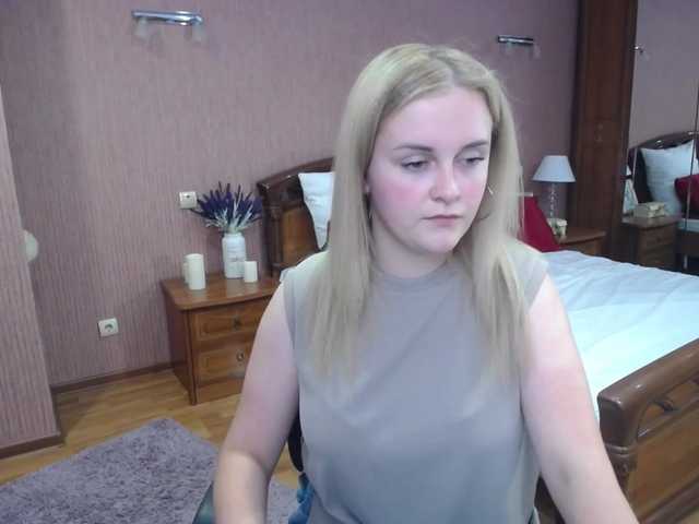 Fotoğraflar FlutteringGaz Hello guys! Thats my first day and i m stil little shy! Lets get know each other better and have nice time together) I would like to feel comfy with you) Pvt and Grp On!!!