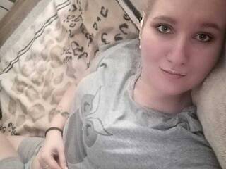 Erotik görüntülü sohbet FortynaDark