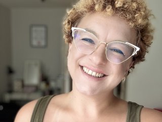 Erotik görüntülü sohbet FrancesLovely