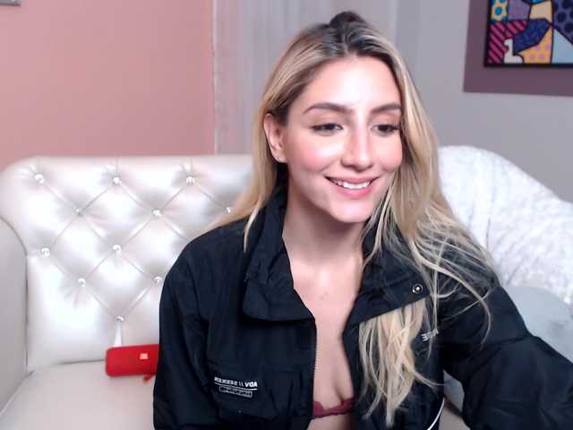 Fotoğraflar GigiElliot If you are looking for some fun, you are in the right place ⭐ PVT Allow ⭐ Sexy dance + Streptease at goal 688