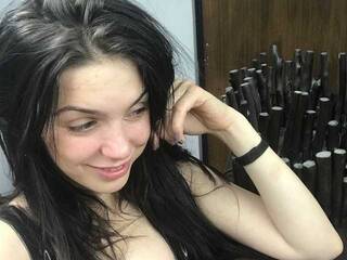 Erotik görüntülü sohbet GillKelly