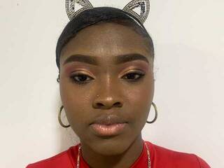 Erotik görüntülü sohbet GirlQueen