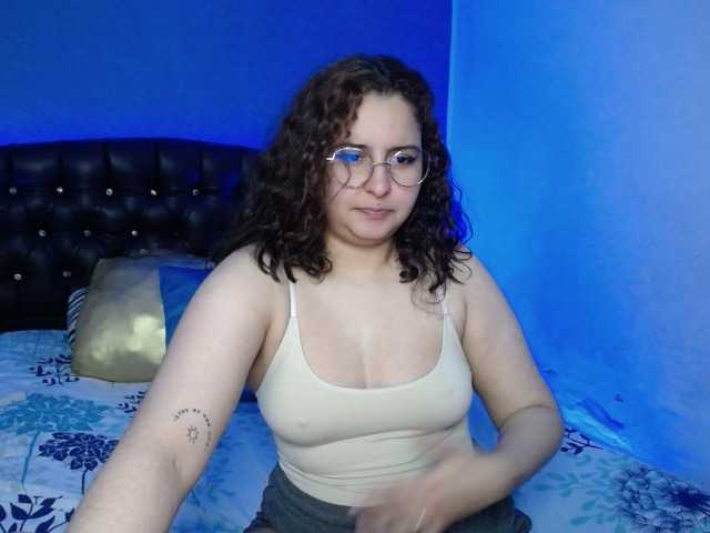 Fotoğraflar goddesstepha1 Hi , enter if u wanna talk! Goal: GOAL: Sexy Dance #teen #lovense #boobs #cute #new -I dont do free shows xoxox