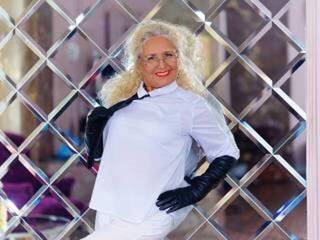 Erotik görüntülü sohbet grannyalisa