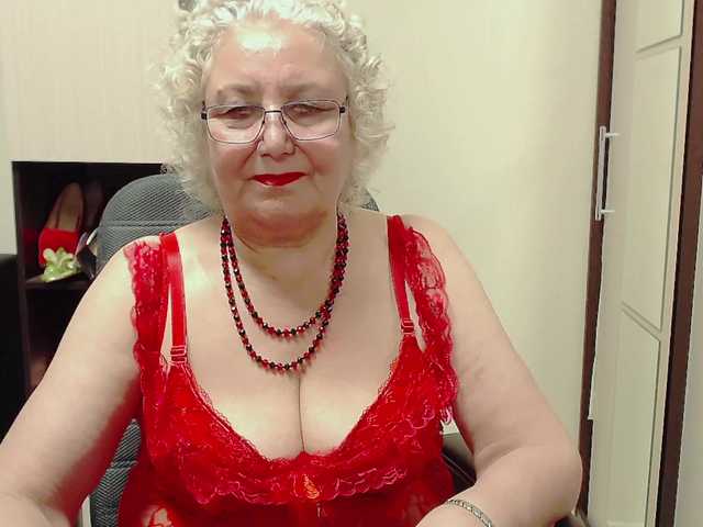 Fotoğraflar GrannyWants all shows in clothes only for tokens.. undress only in private