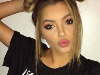 Erotik görüntülü sohbet LiLuGrey