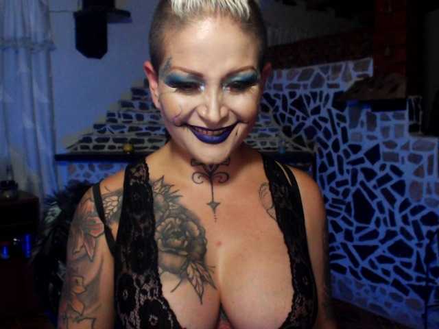Fotoğraflar gyanhatatho #pussy #ass #anal #squirt #oilshow #feetshow #bondage #tattoedgirl #piercedpussy #piercednipples #bigtits #bigass #latingirl #makeup #cosplay #cute
