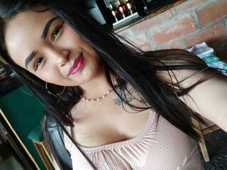 Erotik görüntülü sohbet Halana-smith