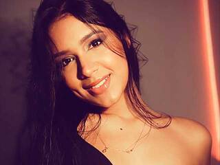 Erotik görüntülü sohbet Hanna-Risso