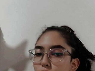 Erotik görüntülü sohbet HannaGrace