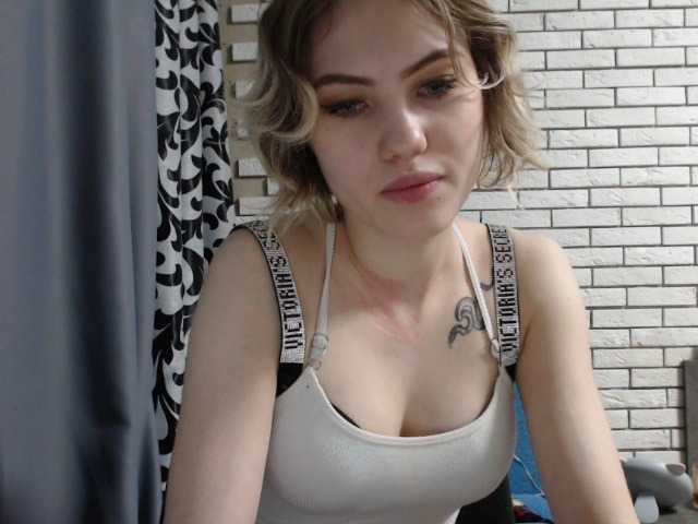 Fotoğraflar hannyBanny6 Hi my name is Maria and I am 19 years old)I want to please you and be the girl of your fantasies))I love your compliments and gifts