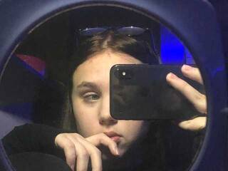 Erotik görüntülü sohbet Helen-sun