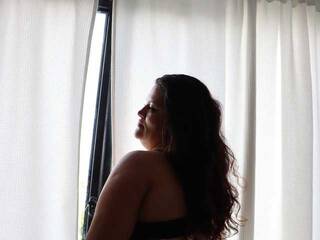 Erotik görüntülü sohbet HelenMiller