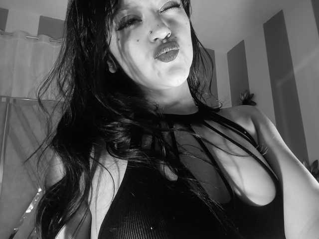 Profilin fotoğrafı helenn-diaz