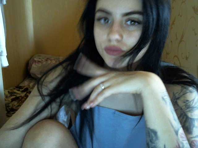 Yayın ekran görüntüleri HelliSunny