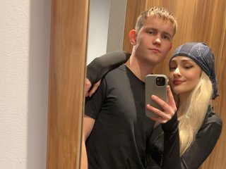 Erotik görüntülü sohbet HighAndCouple1