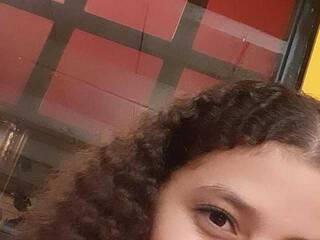 Erotik görüntülü sohbet hilary-arista