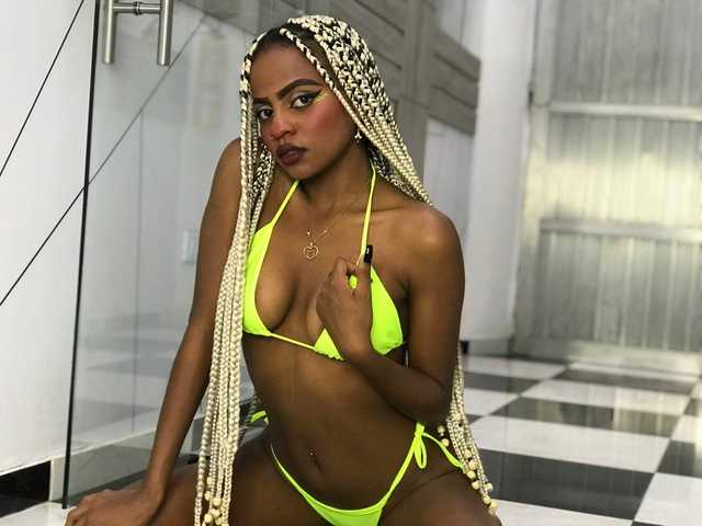 Profilin fotoğrafı Hilary-banks