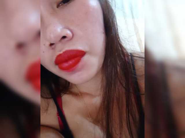 Yayın ekran görüntüleri holly-hooter