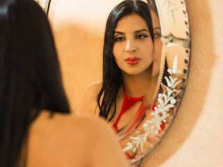 Erotik görüntülü sohbet holly-marlow