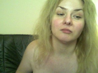 Erotik görüntülü sohbet HollyLaPretty