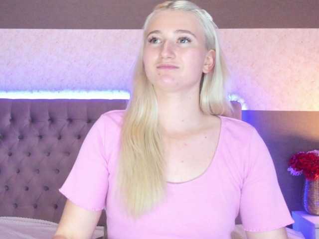Yayın ekran görüntüleri HollyTaillor