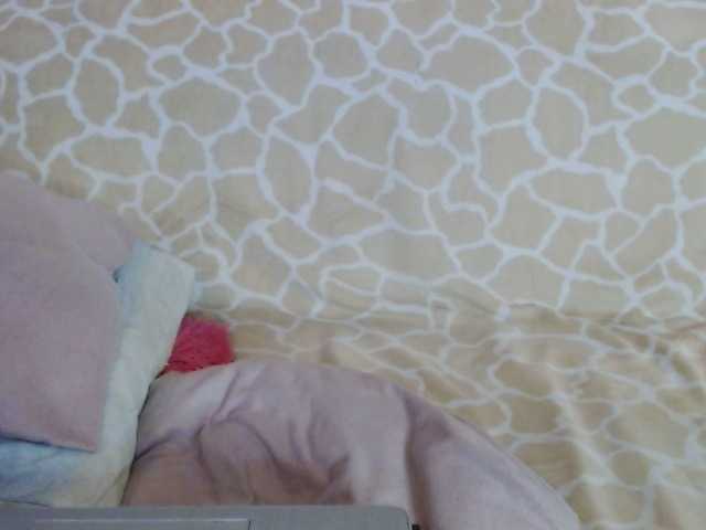 Yayın ekran görüntüleri HolyJulie