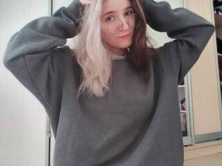 Erotik görüntülü sohbet HolySteel