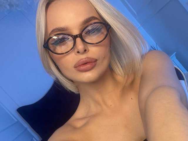 Profilin fotoğrafı horny-blondie