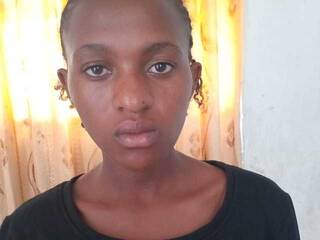 Erotik görüntülü sohbet Hot-Shanee