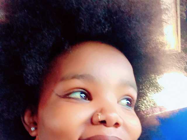 Profilin fotoğrafı HotAFQueen