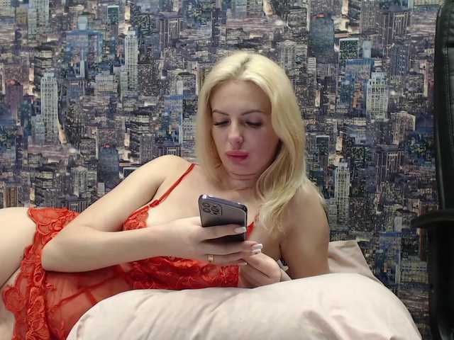 Fotoğraflar Blonde777 The strongest vibrations are 50..100..200..500. Lovens works from 2 tokens. I don’t do anything for tokens in personal messages..I go to private and group.