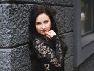 Erotik görüntülü sohbet hotlaura
