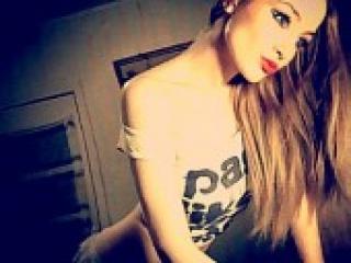 Erotik görüntülü sohbet hotmary21