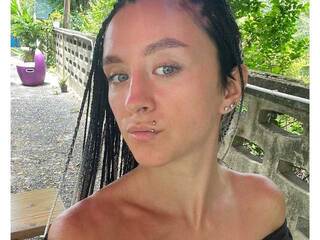 Erotik görüntülü sohbet HotPulse888