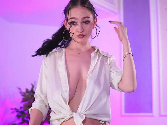 Yayın ekran görüntüleri HotSkinnyX