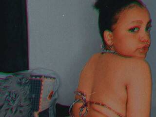 Erotik görüntülü sohbet Cute_sasha