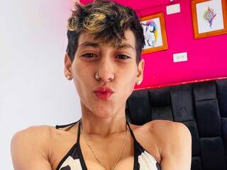 Erotik görüntülü sohbet HottAlexxxa