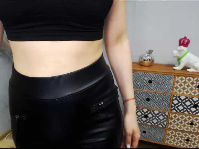 Yayın ekran görüntüleri hottieLAURA