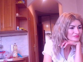 Fotoğraflar HotZlata555 Qwerty57812: I collect on lovens. A chest of 100 tokens, an ass of 50 tokens, an inscription of 200 tokens, all naked 350 tokens. Your private fantasies