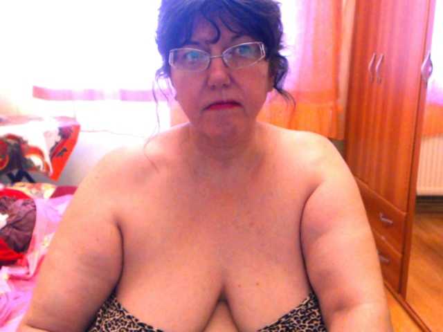 Yayın ekran görüntüleri HugeTitsXXX