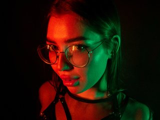 Erotik görüntülü sohbet iampiggygirl
