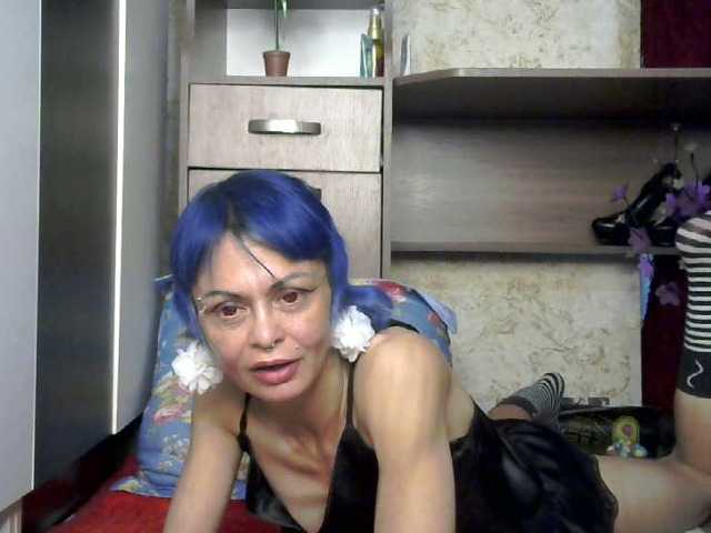 Fotoğraflar Icecandyshoko Hi)))I'm Candy))) write private messages and chat 2 tokens))) adding friends and mutual subscription I have a lot of different shows)))#piercings and tattoos# fetishes#flexing#deep throat#bdsm# ask)))) I don't watch cameras for free