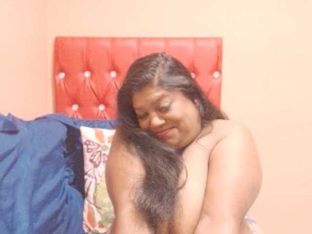 Fotoğraflar INDIANFIRE real men love chubby girls ,sexy eyes n chubby thighs hi guys inm sonu frm south africa come say hi n welcome me im new ere