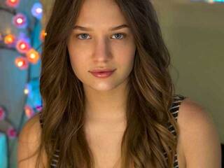 Erotik görüntülü sohbet IndyVi