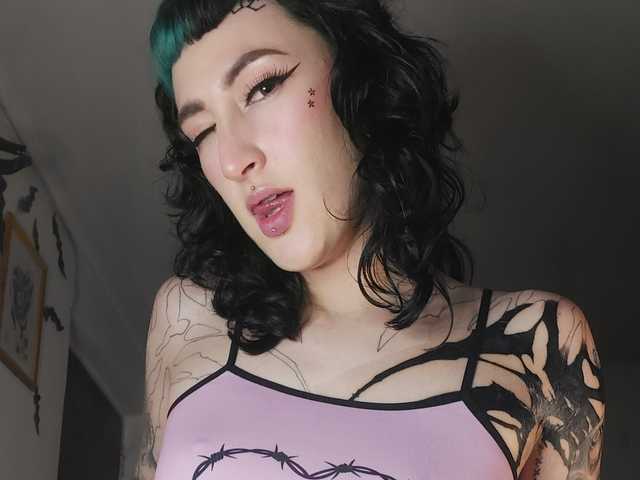Profilin fotoğrafı Inked-Val