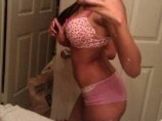 Erotik görüntülü sohbet inncentxxx